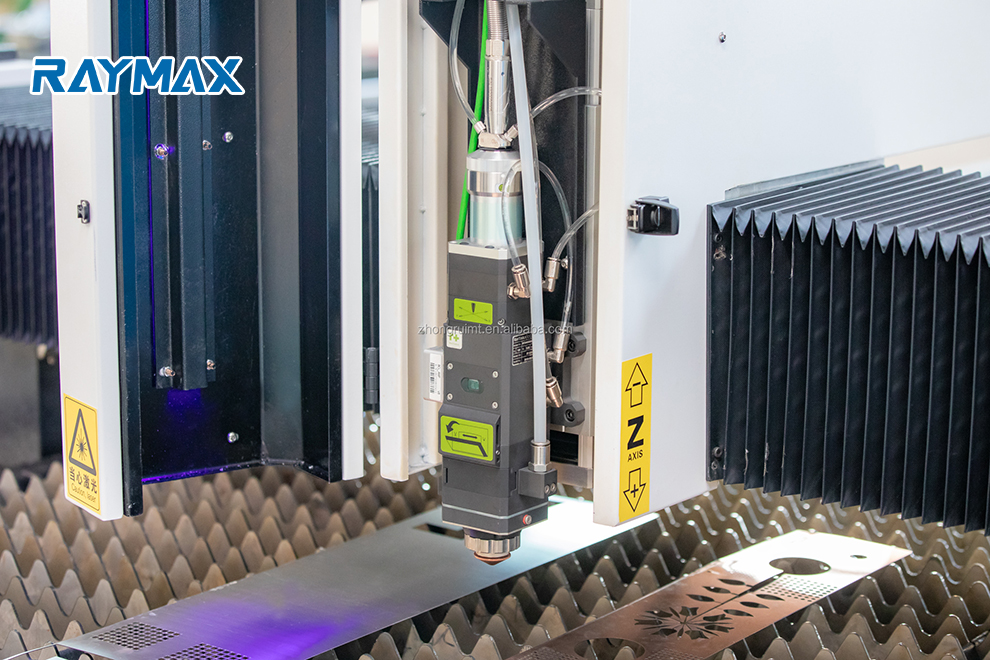 Современный волоконно-лазерный станок мощностью 1000 Вт и 1500 Вт для резки металлического листа