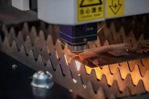 Преимущества волоконных лазеров для их будущей проницаемости в ведущих отраслях промышленности