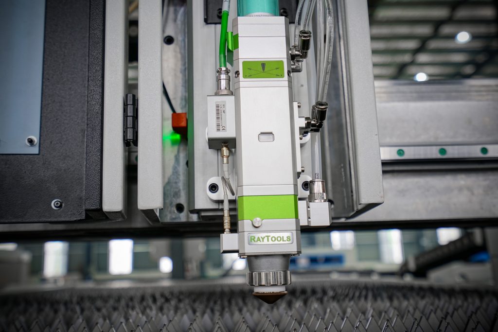 3015 мощность лазера автомата для резки металла 3000в лазера волокна платформы 3015 Райкус ИПГ